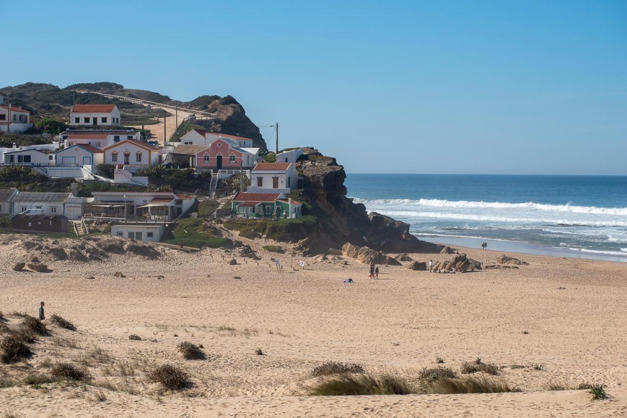 Valley House Aljezur Old Town Eksteriør bilde